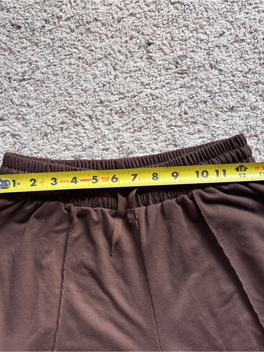 Women’s M Wide-Leg Cargo SweatPants in Dark Brown - Picture 5 of 8